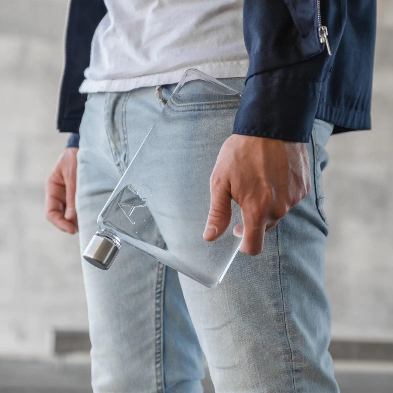 lifestyle - Shaped like a notebook, the memobottle slips neatly alongside your laptop, books, and devices.