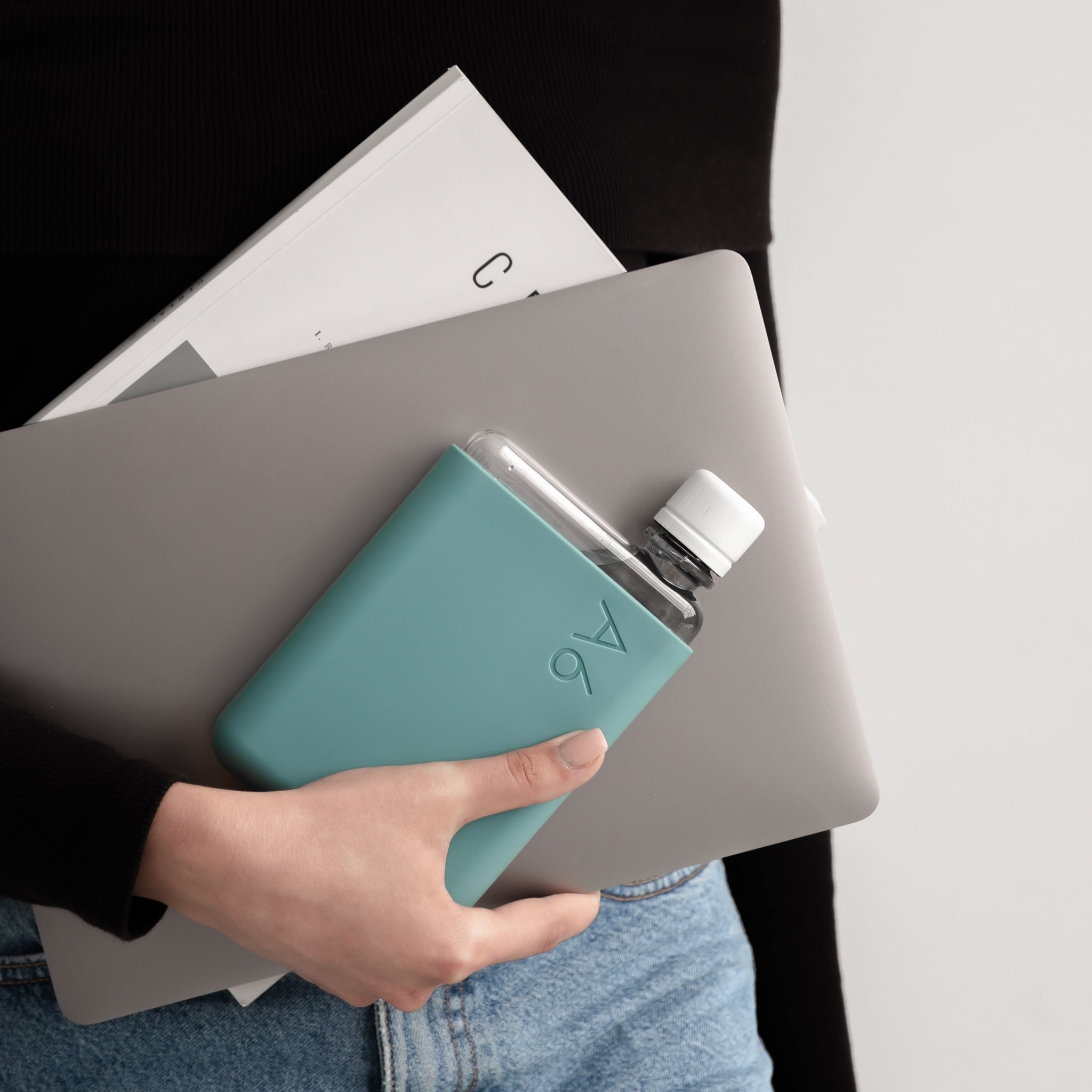 Water bottle with handle, flat water bottle, travel water bottle, Fruit infusion water bottle